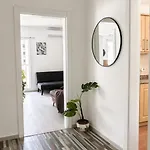 Calypso 3 Large Stylish In Paceville With Mercury Tower View Ideal For Groups Апартаменты Сент Джулианс