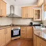 Апартаменты Calypso 3 Large Stylish In Paceville With Mercury Tower View Ideal For Groups Сент Джулианс
