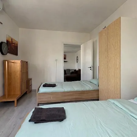 Calypso 3 Large Stylish In Paceville With Mercury Tower View Ideal For Groups