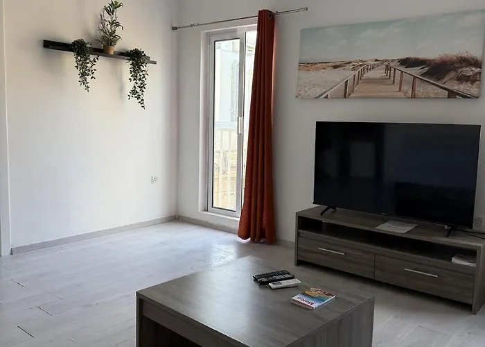 Calypso - 3br In Paceville Appartement