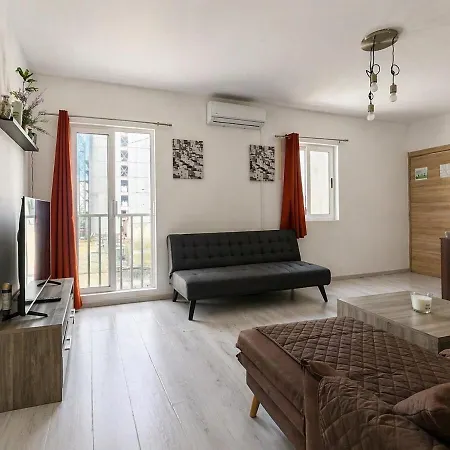 Calypso 3 Large Stylish In Paceville With Mercury Tower View Ideal For Groups Apartment